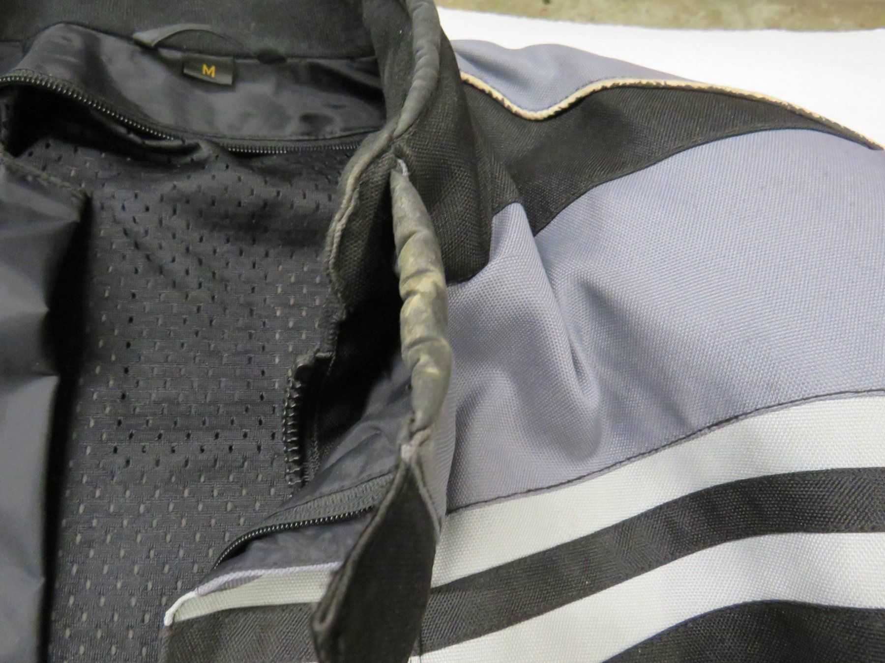 IXS Giacche: Motorrad Jacke IXS – Usato da Küttigen venduto da Rawlings 4
