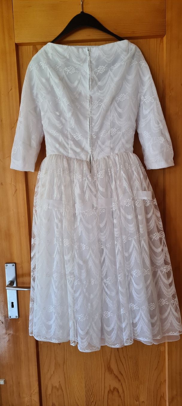 Vestiti: Altes Hochzeitskleid – Usato da Davos Frauenkirch venduto da Cluetsch 1
