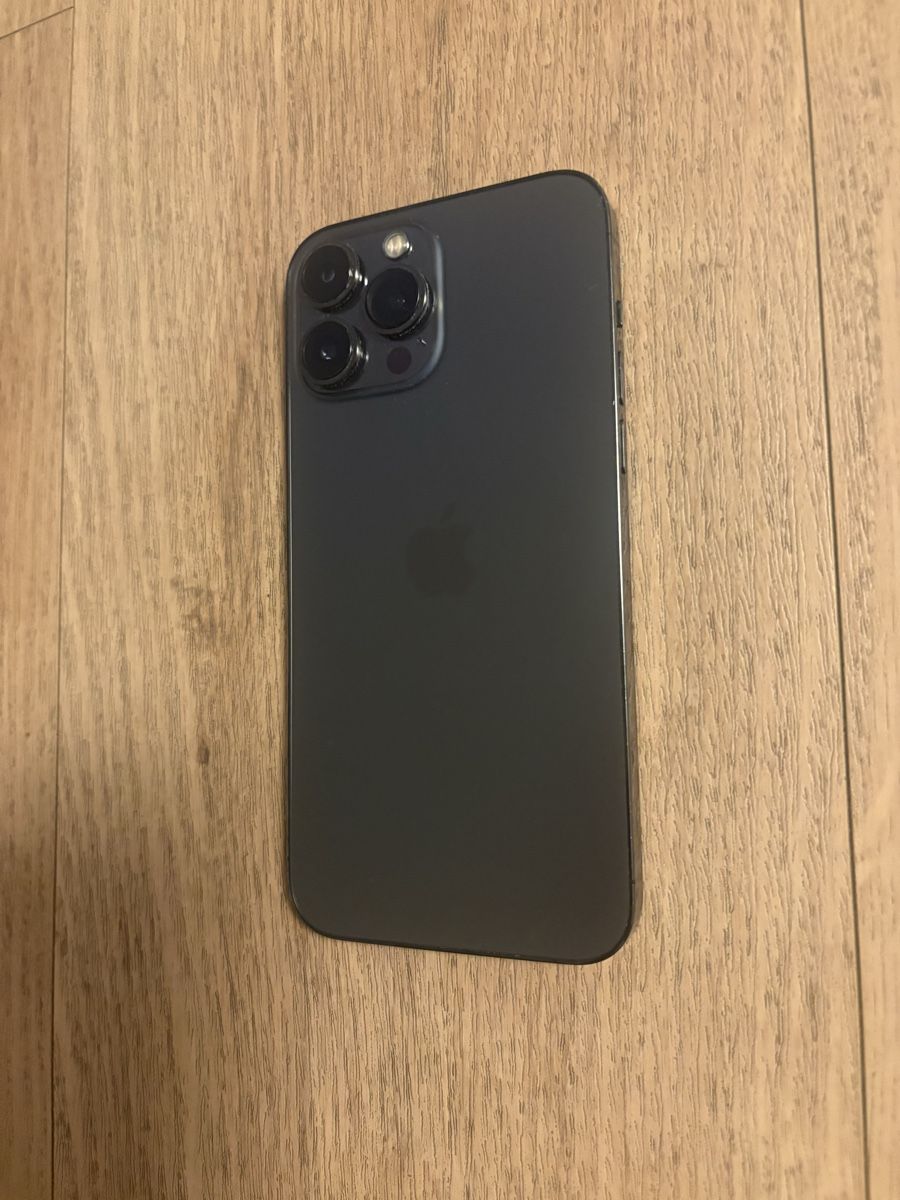 Apple Portables: iPhone 13 Pro Max Graphite 256GB mit Originalverpackung – D'occasion à Kreuzlingen par Danny161618 2