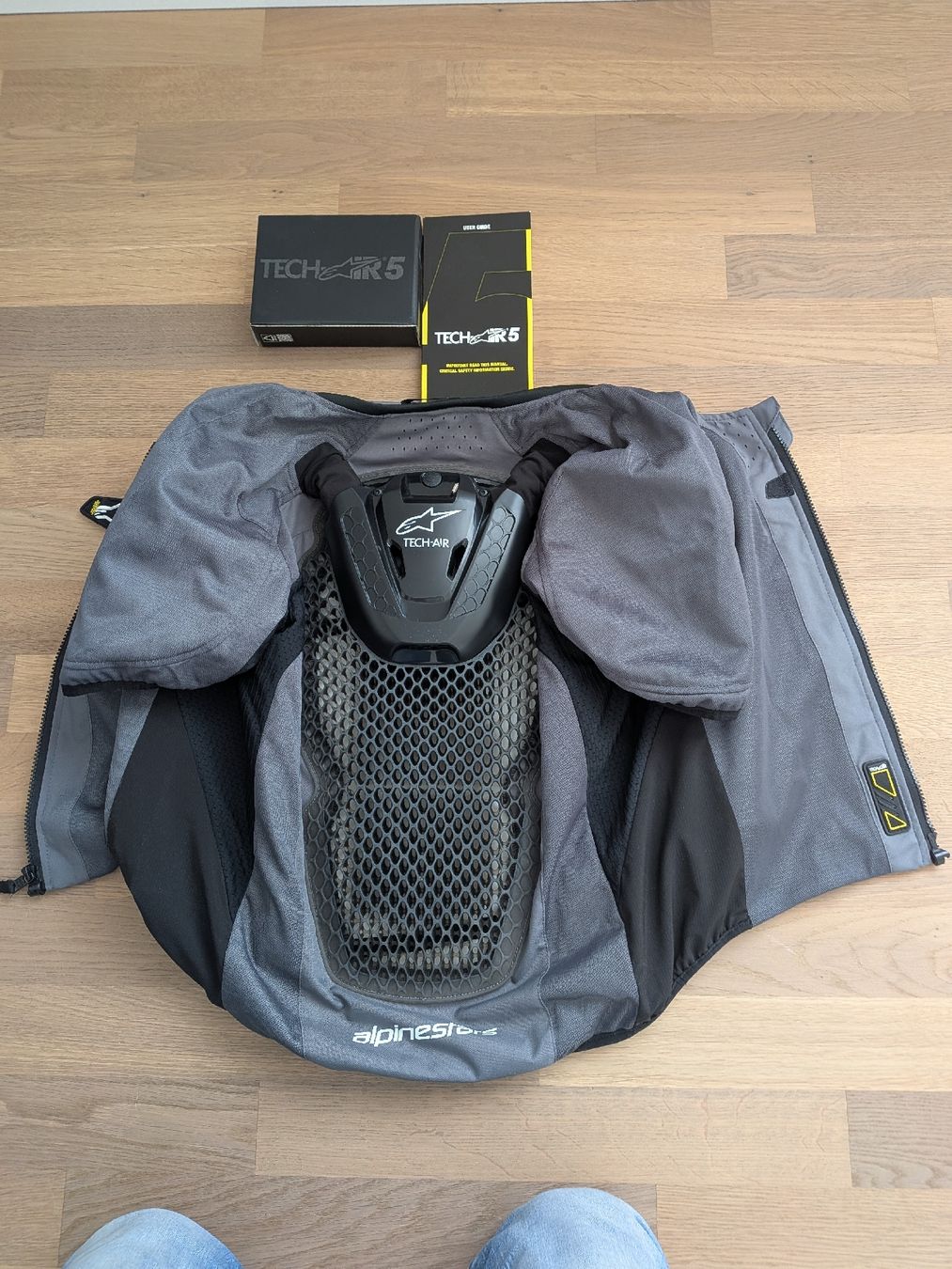 Alpinestars Schutz & Schoner: Alpinestars Tech-Air 5 Weste Neu  – Neu (gemäss Beschreibung) aus Reutigen von Aprilia-0046 1