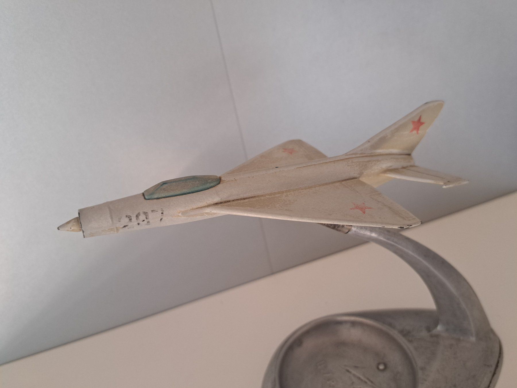 Aschenbecher: MIG-21 USSR  Flugzeug Aschenbecher – Gebraucht aus Emmenbrücke von bikesandmore75 1