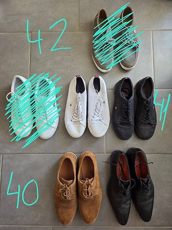 Scarpe da uomo: Markenschuhe je 10.-  – Usato da Full-Reuenthal venduto da Kimano
