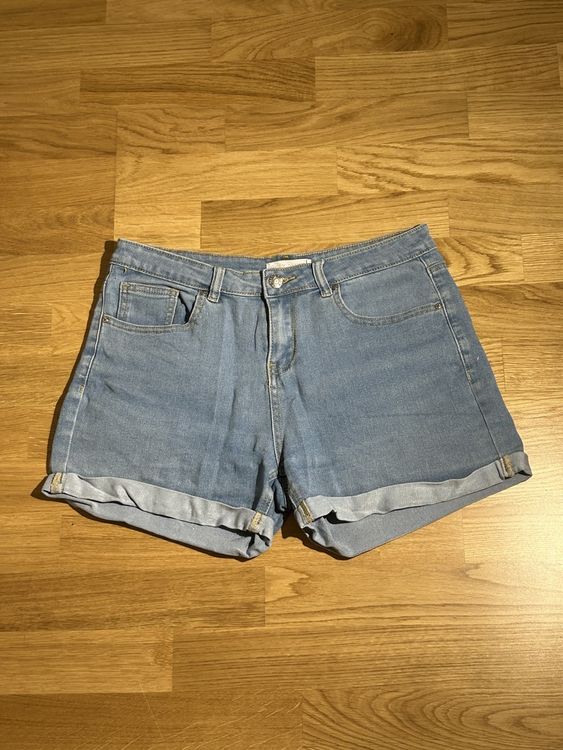 R0014. Short en jean noir taille haute Primark T38 - Vêtements