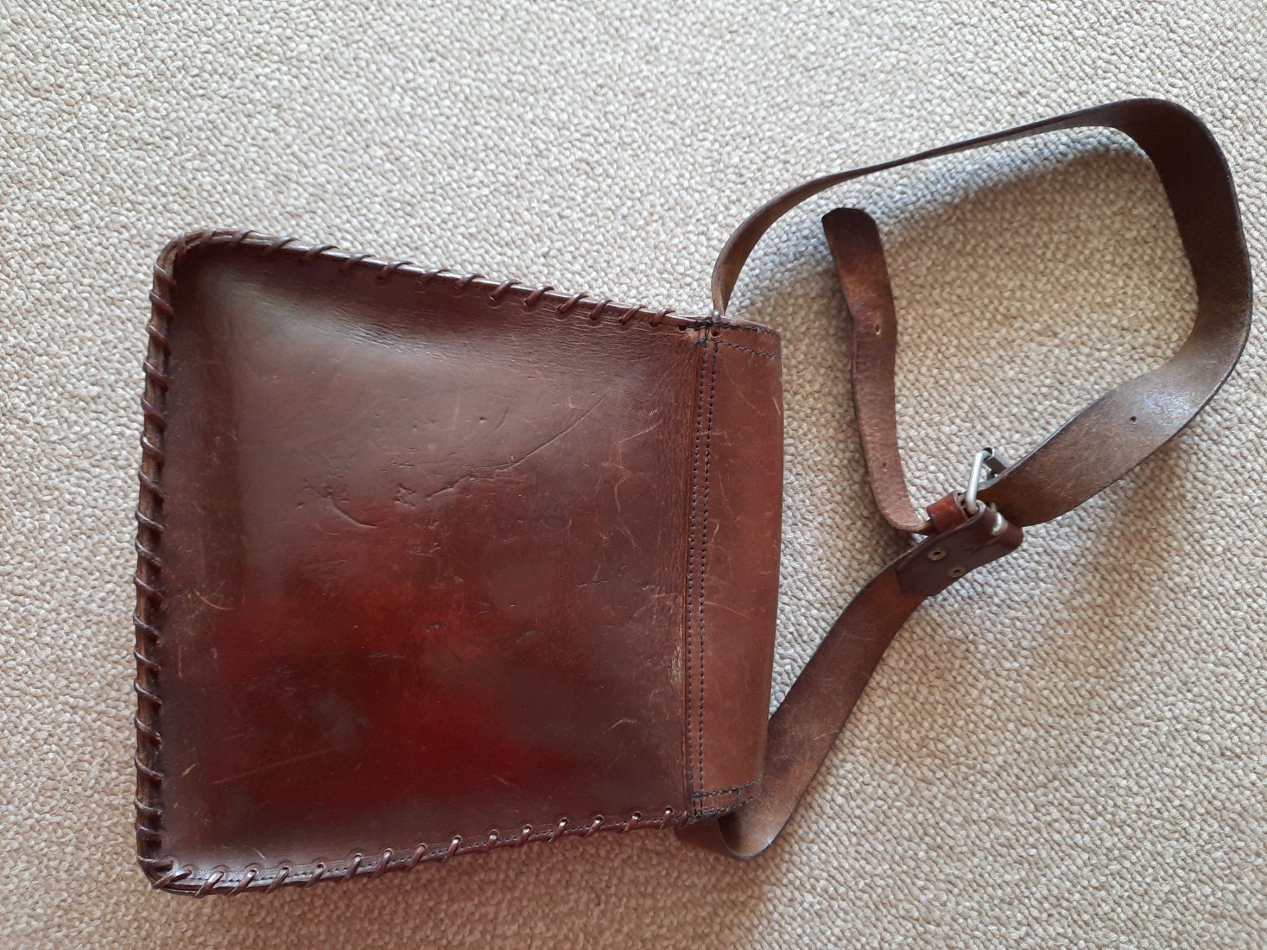 Borse da donna: Ledertasche gebraucht – Usato da Herrliberg venduto da AlexandraBopp 1