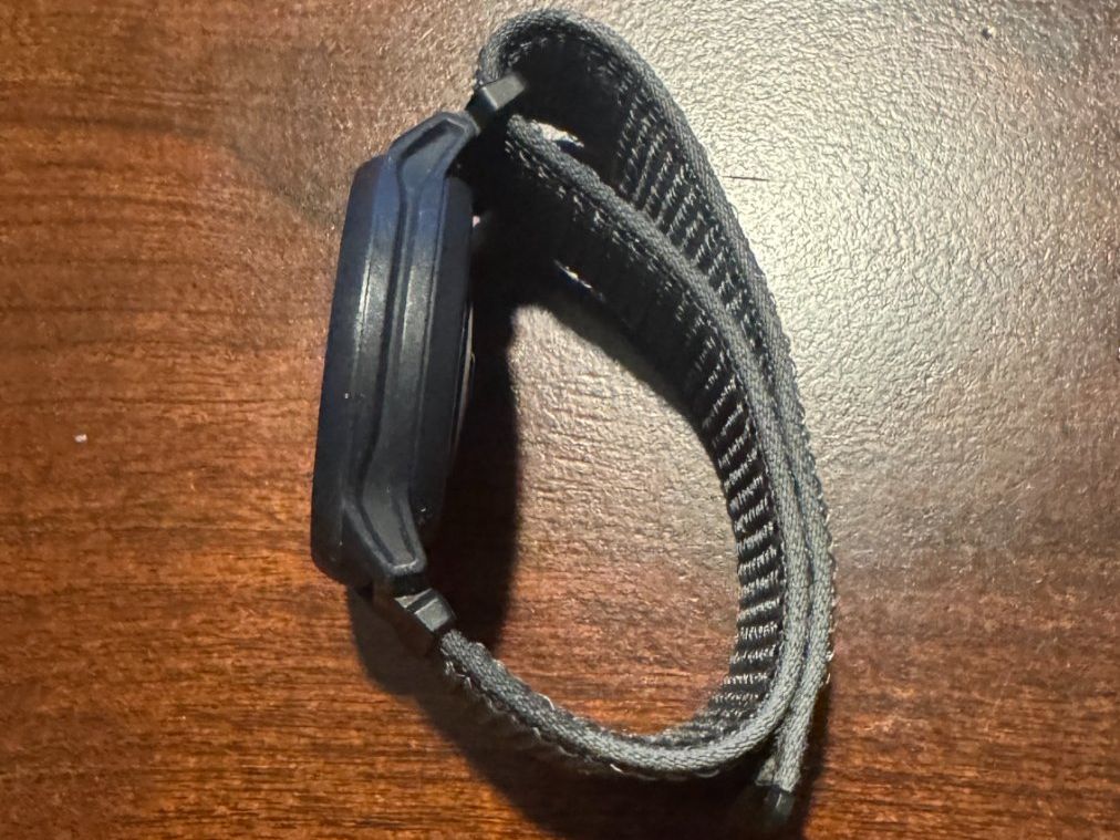 Coros Smartwatch: COROS Pace 2 avec bracelet et chargeur – Usato da St-Sulpice VD venduto da babou79 2