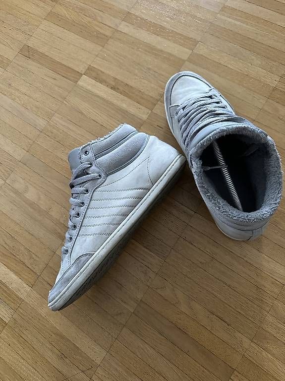 Damenschuhe: Winter Adidas Turnschuhe Wildleder – Gebraucht aus Stans von go__hh9x 3