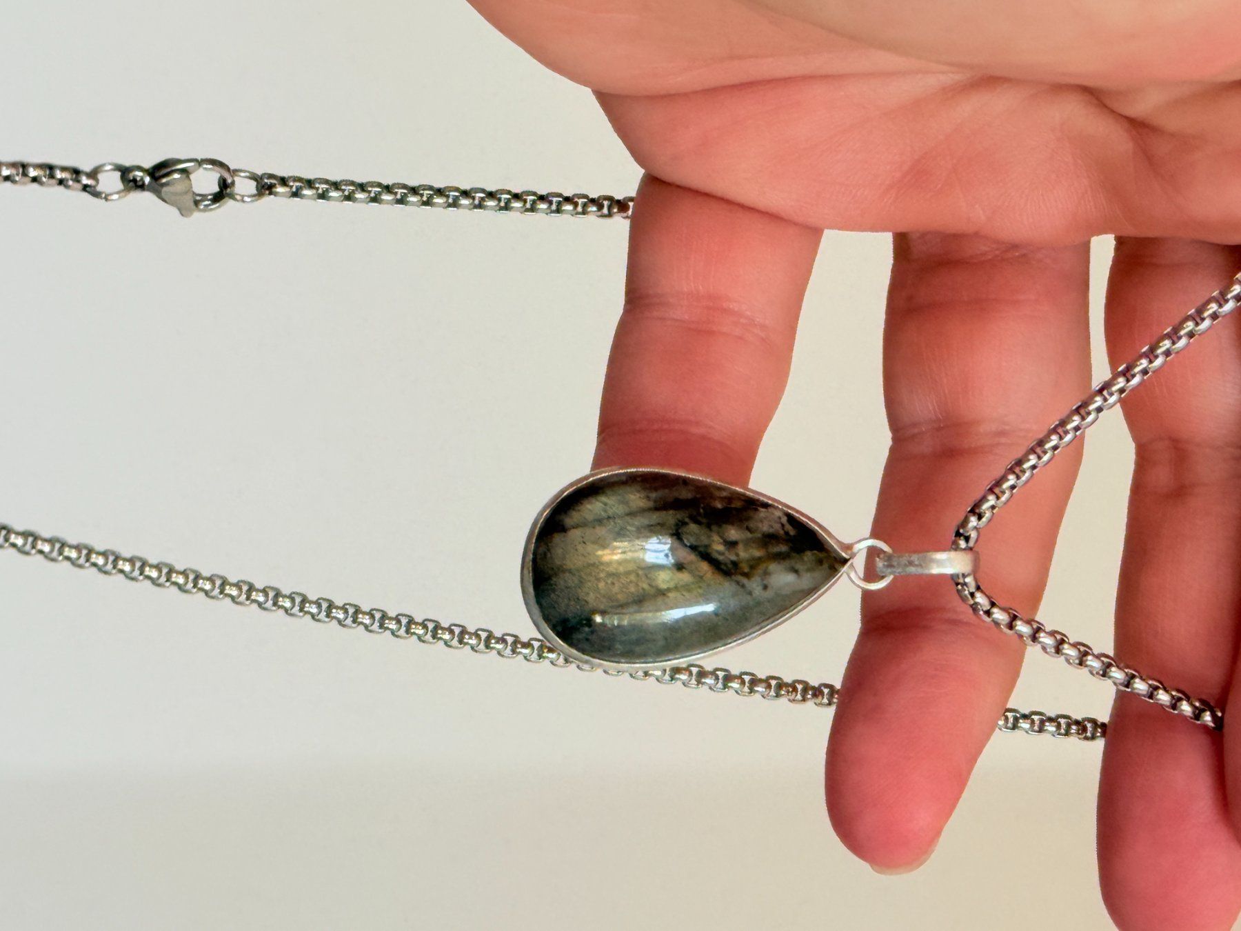 Colliers: Collier avec Labradorite – Neuf avec emballage d'origine à Genève par AWWA 4