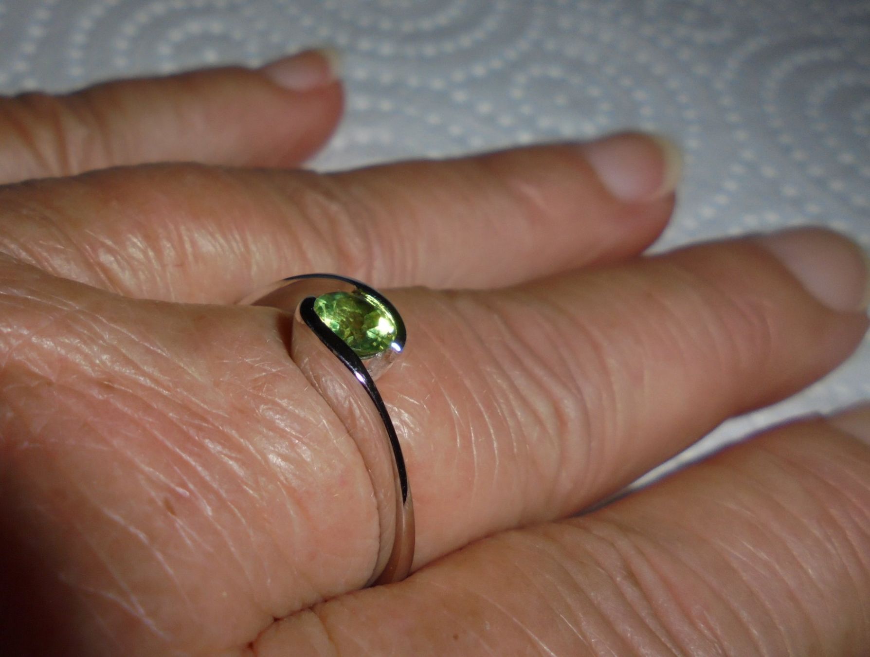 Anelli: Echtschmuck: Peridot-Silberring 18/56 – Nuovo (secondo la descrizione) da Zuchwil venduto da maumauchi 7