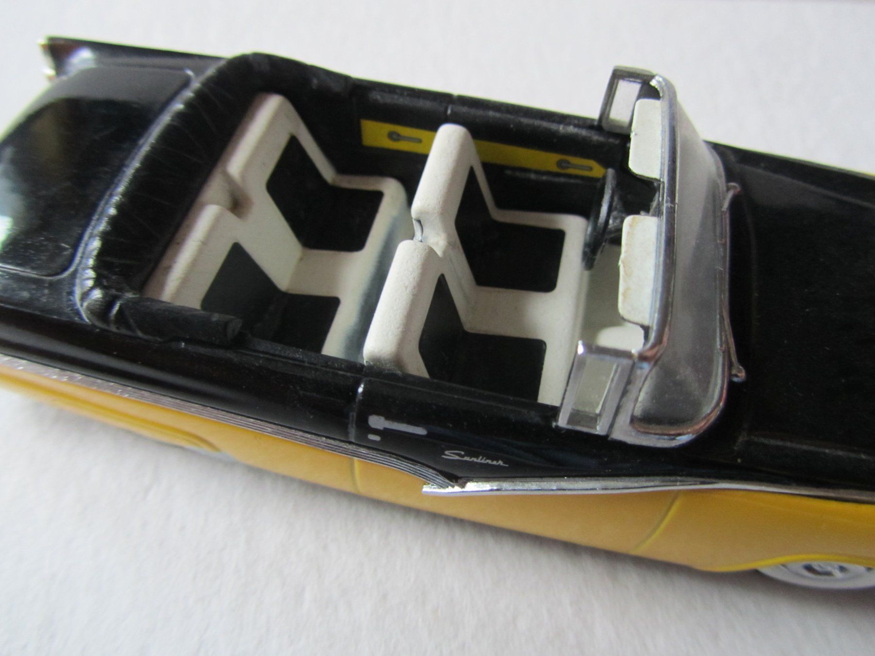 Ford Modellini d'auto: Ford Fairlane von Vitesse resp. Quartzo – Usato da Weiningen ZH venduto da dietsch57 6