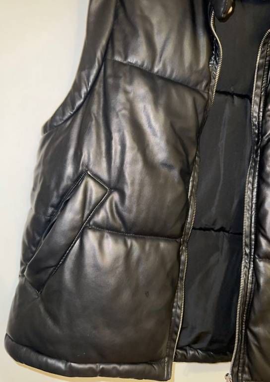 Pull&Bear Giacche: Westenjacke schwarz, Grösse M – Usato da Brüttisellen venduto da Ariana-24 1