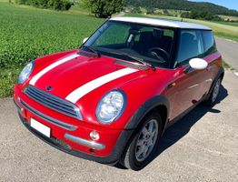 Mini Cooper R50 1.6, Schiebedach, Klima, 8-fach bereift