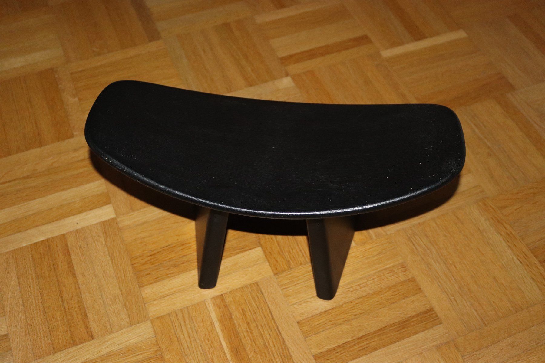 Hocker: banc japonais design noir 2 pieds – Gebraucht aus Biel/Bienne von poison60 2