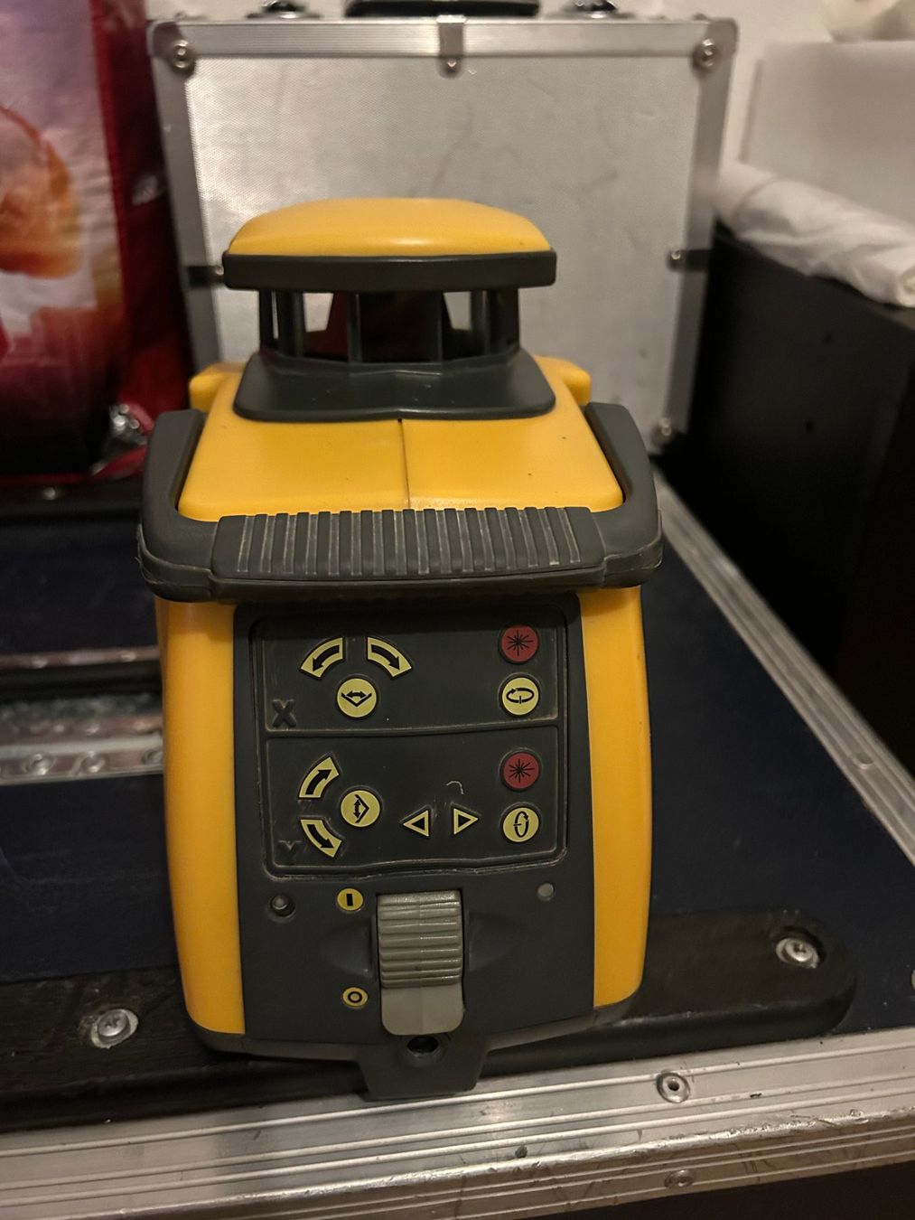 Misurare: Laser  RoboToolz RT-7690-2 – Usato da Glattbrugg venduto da casabelavista 2