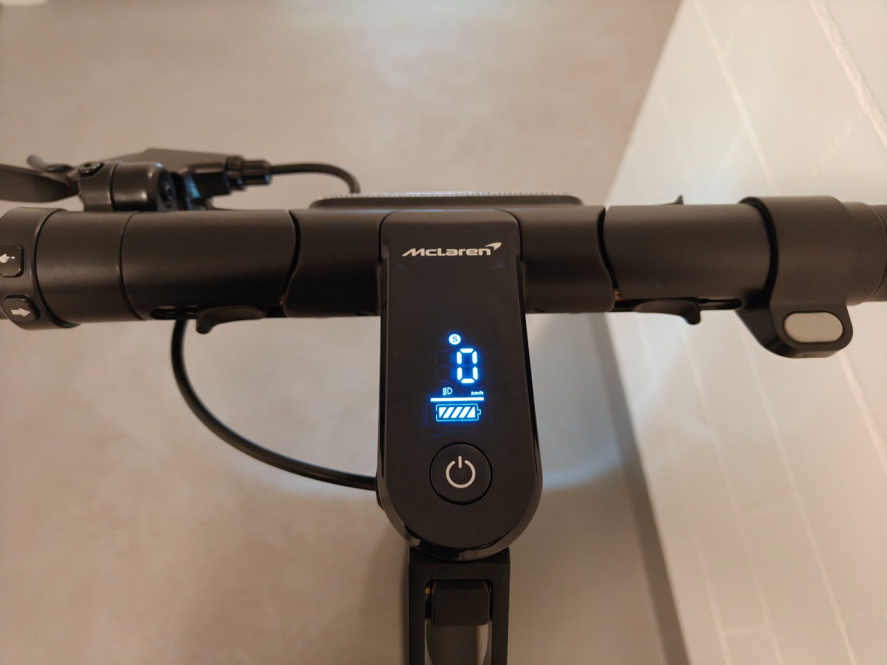 Kickboard: Pure x McLaren Black E-Scooter – Usato da Hallau venduto da Toreador_1897 5