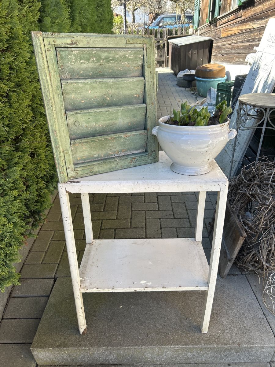 Scaffali: Altes Möbeli Regal (Shabby) – Usato da Kirchdorf BE venduto da Stella130