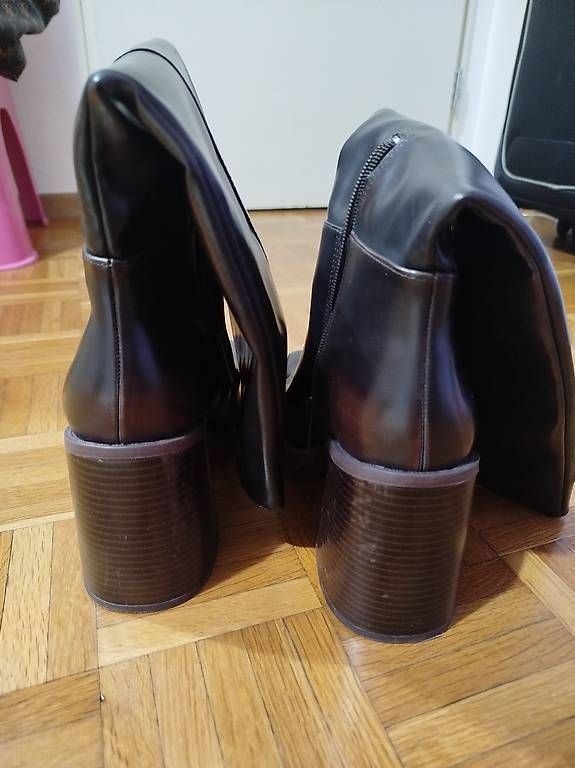 Scarpe da donna: Stivali con tacco rosso/nero – Usato da Chiasso venduto da CarmeloNicotra 1