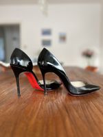 Christian Louboutin Iriza 100 Pumps Schwarz Lackleder Gr. 38
