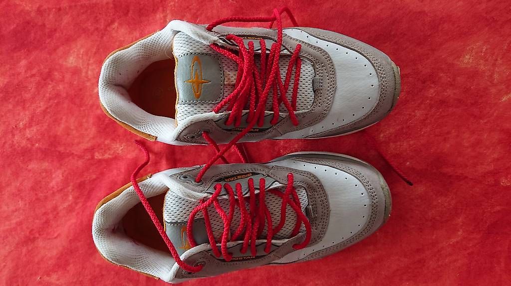 Herrenschuhe: SNEAKERS GIGSTAR GRÖSSE 40 - 8.5 – Gebraucht aus Binningen von Oberpfeiffe