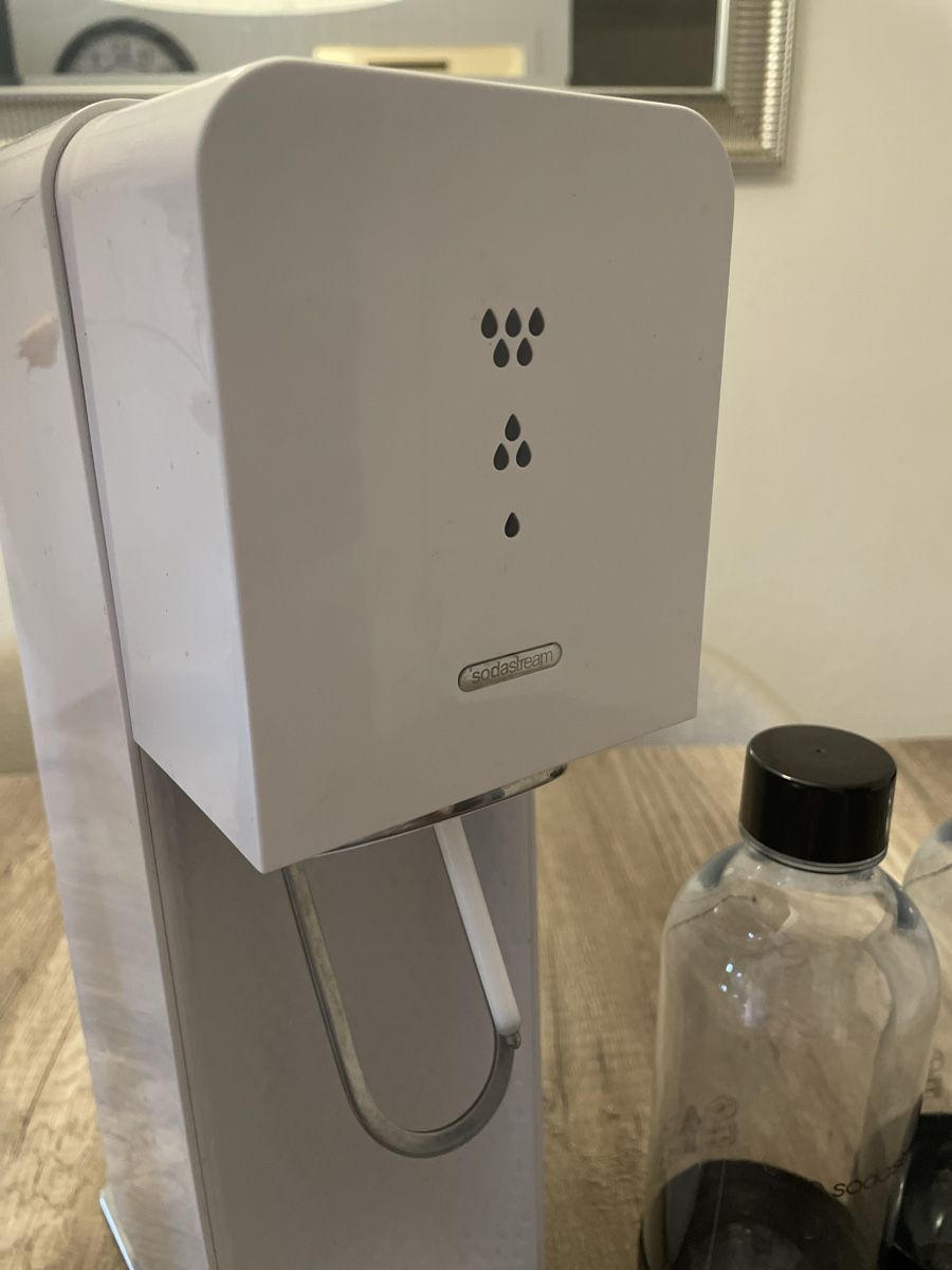 Sodastream Appareils de cuisine: SodaStream - Source Model - Includes 2 Bottles – D'occasion à Zürich par TheLillywhites 3