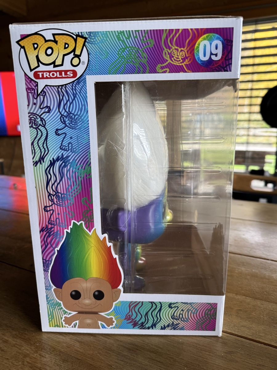 Funko Statuette: Funko Pop grande taille Chase Rainbow Troll – Nuovo (secondo la descrizione) da Les Giettes venduto da joelledu 1