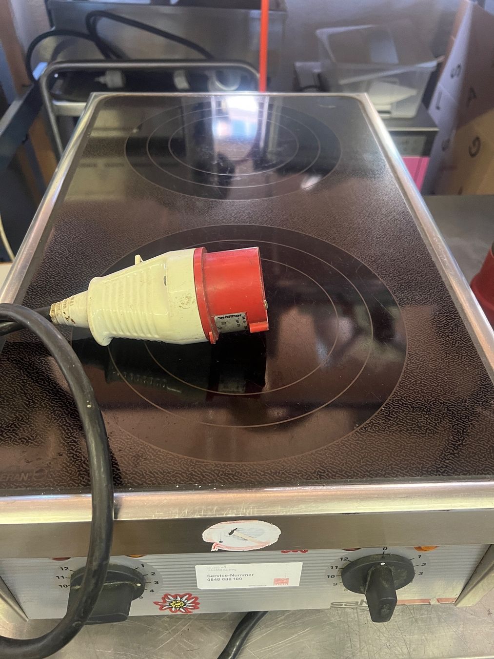 Elettrodomestici da cucina: Induktion kochfeld 10 kw – Usato da Buchs AG venduto da imar82 2