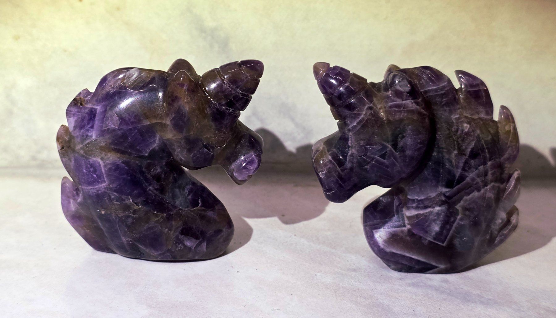 Minerali & Pietre curative: 2 Amethyst Einhorn Büsten 92g – Nuovo e nell'imballaggio originale da Matzingen venduto da Shay_Crystalz
