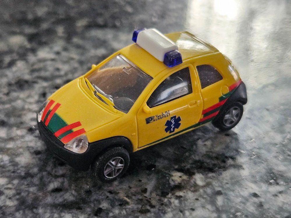 Rietze Modellini d'auto: Rietze Ford Ka HO 1:87 – Usato da Kaiseraugst venduto da Carkos