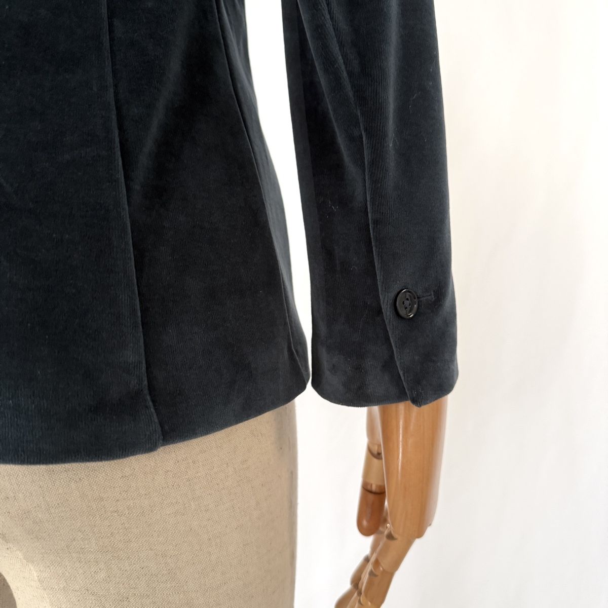 Circolo Giacche: CIRCOLO 1901 Velvet Jacket – Usato da Freienbach venduto da Avviivva_Shop 3