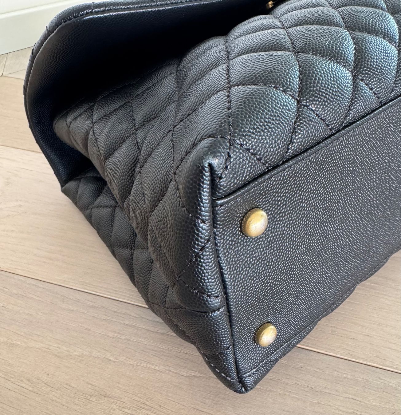 Chanel Borse da donna: Chanel Coco Handle Leder Handtasche schwarz – Usato da Kloten venduto da mybestbrands 8