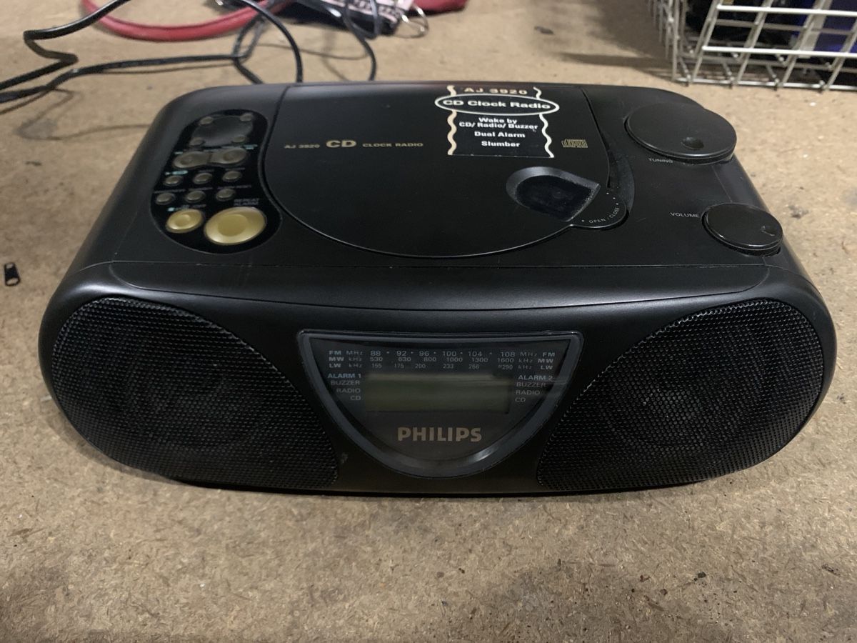 Philips Audio- & Mediensysteme: Philips AJ 3920 CD-Player Clock Radio Schwarz! – Gebraucht aus Opfikon von Safside