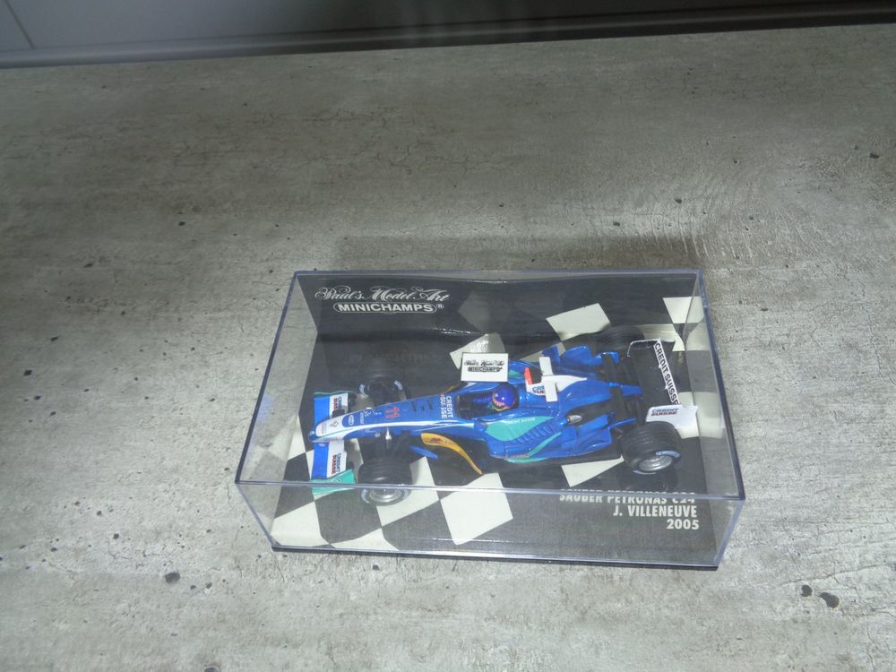 Minichamps 1:43 F1 Sauber Petronas C24 J. Villeneuve 2005 6