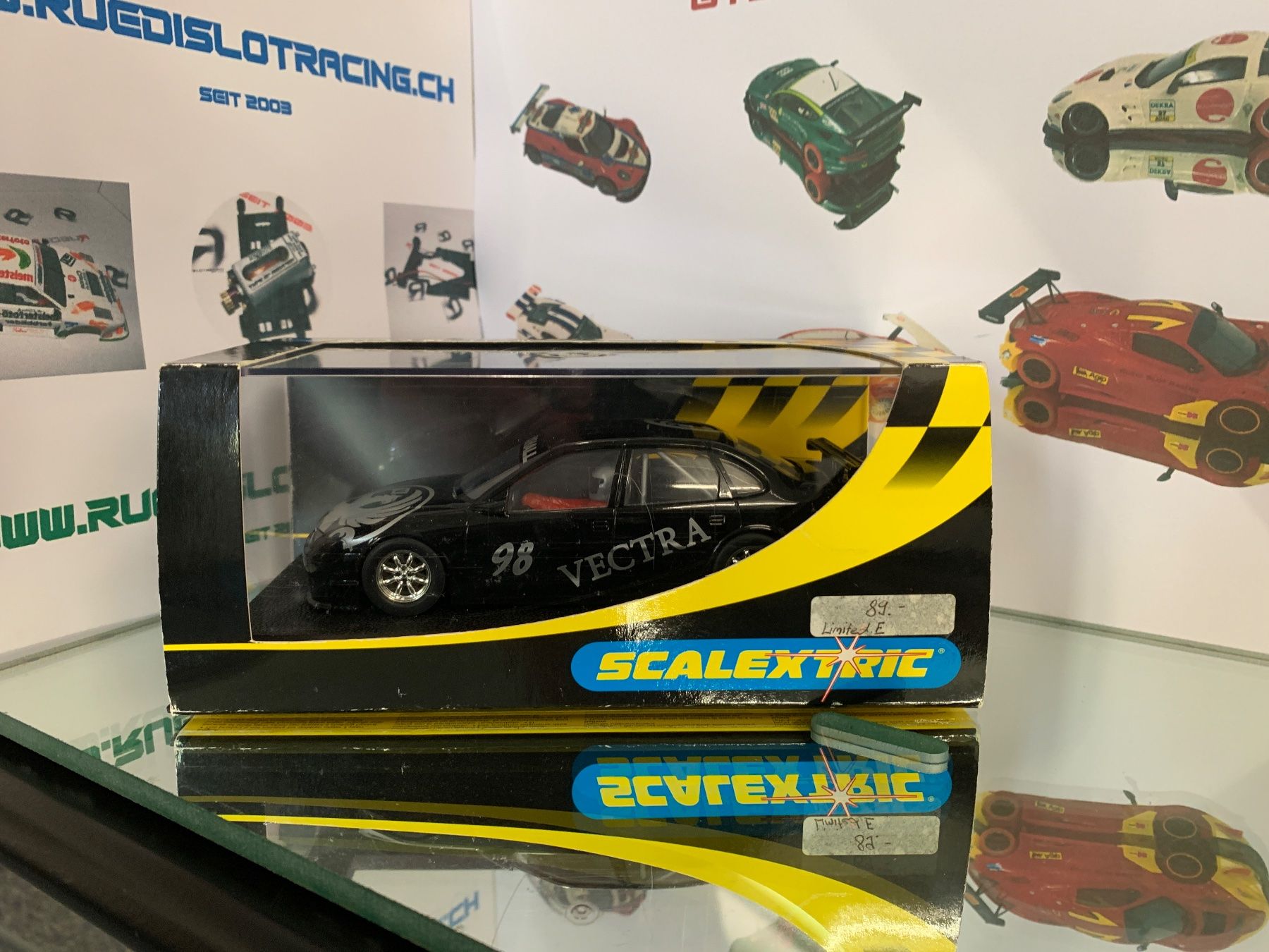Scalextric Modellini d'auto: Scalextric C2329 Vauxhall Vectra – Nuovo (secondo la descrizione) da Rümlang venduto da Niro69 1