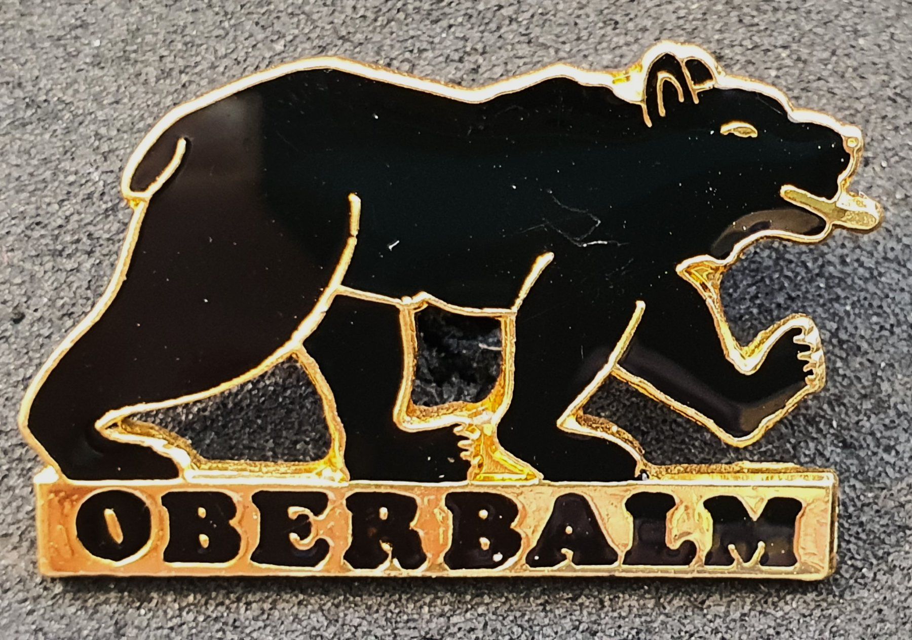 Plaketten & Abzeichen: CC566 - Pin OBERBALM  Bär – Gebraucht aus Reinach BL von Boston-Verkauf