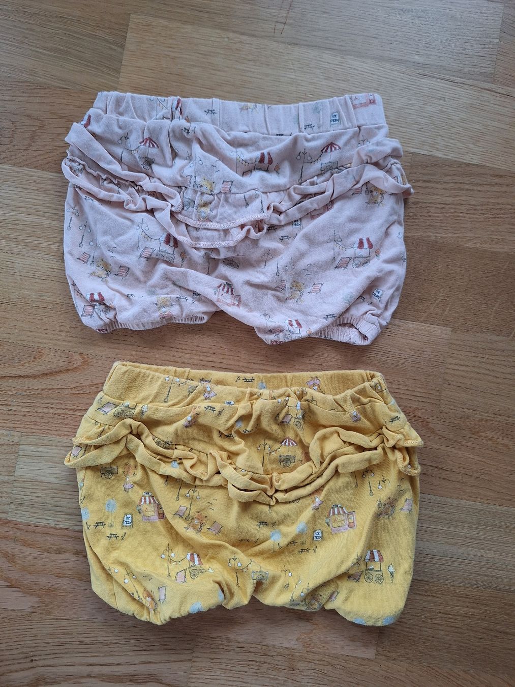 Pantaloni: kurze Hösli Sommer 80 – Usato da Pfäffikon ZH venduto da delila.bo 1