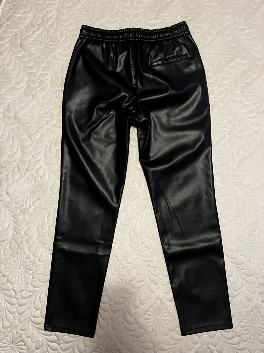 Pantaloni: Only & Sons Kunstlederhose – Usato da Goldach venduto da grema77 1