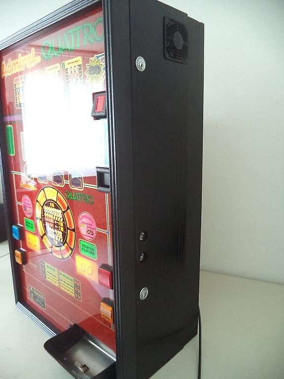 Slot Machine: roter Admiral QUATTRO 20 – Usato da Adlikon b. Regensdorf venduto da Max3 4