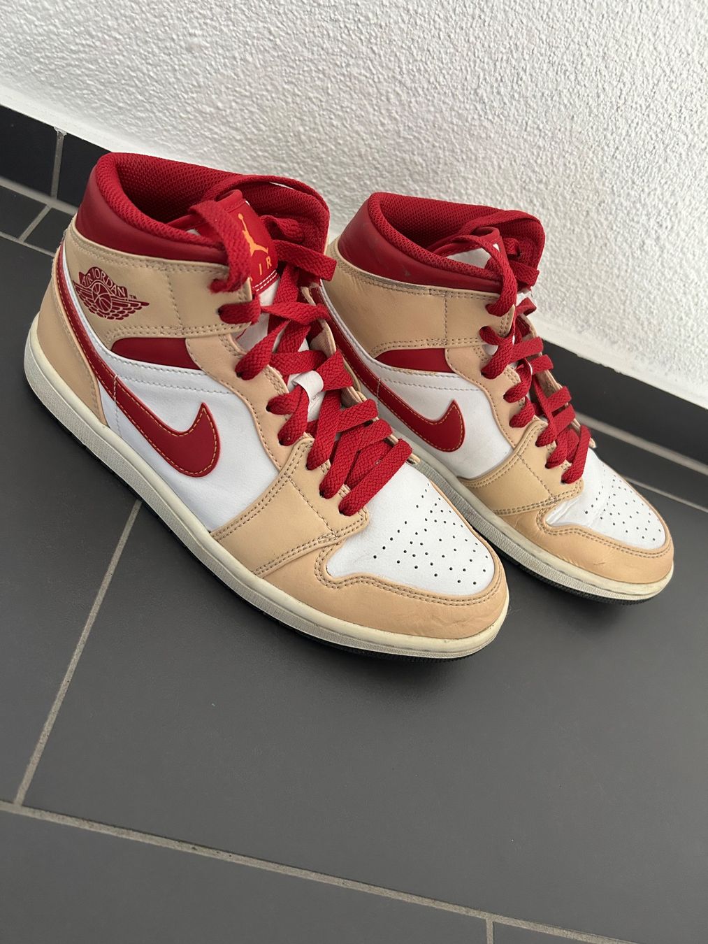 Nike Scarpe da uomo: Nike Air Jordan – Usato da Schlieren venduto da Leavio 1