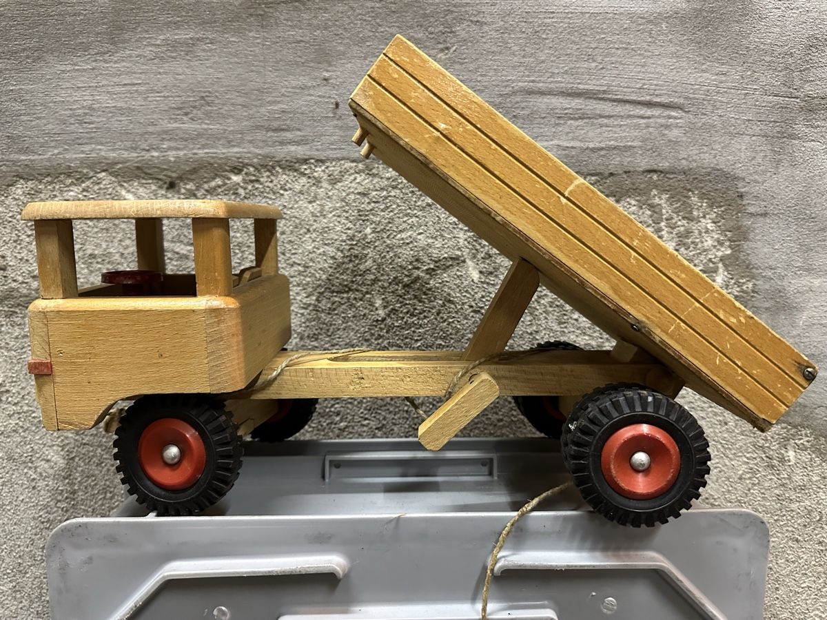 Voitures modèles: Holz lkw kipper – D'occasion à Reinach AG par rares75 2
