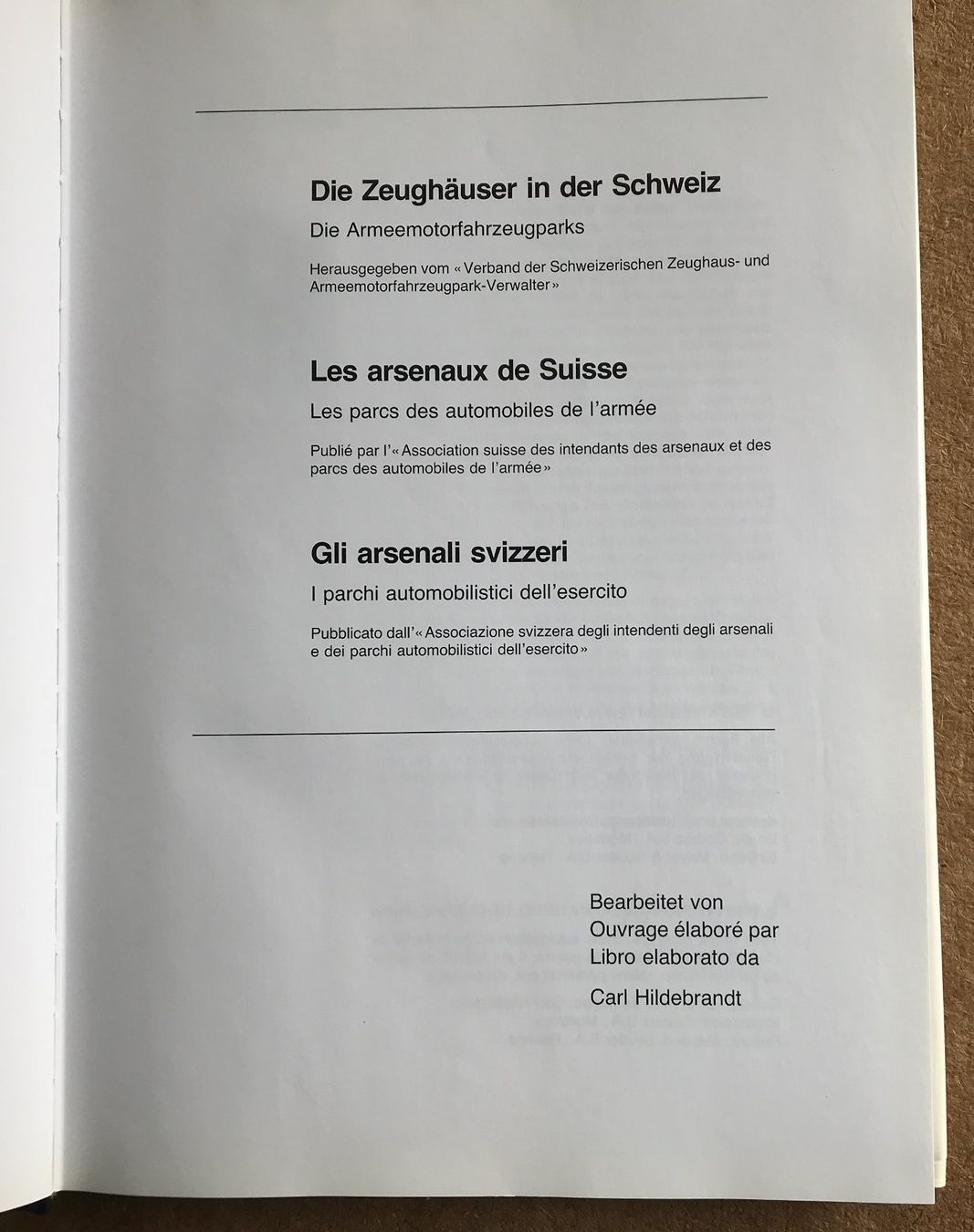Schweizer Armee Armi bianche: BUCH DIE ZEUGHÄUSER DER SCHWEIZ – Usato da Ostermundigen venduto da Wyatt-Earp 1
