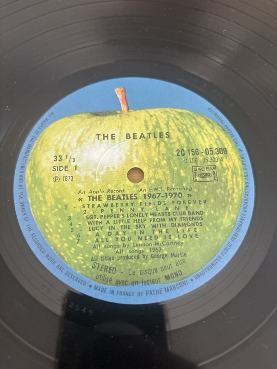 Dischi in vinile: The Beatles / 1967-1970 Double LP 1973  – Usato da Courchapoix venduto da Jubo1 3