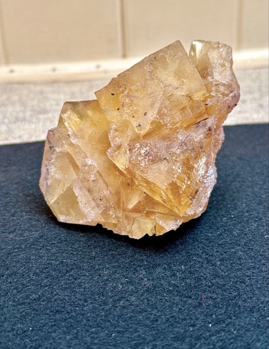 Minerali & Pietre curative: Grosse Fluoritstufe  – Usato da Schattenhalb venduto da Oodaaq 1