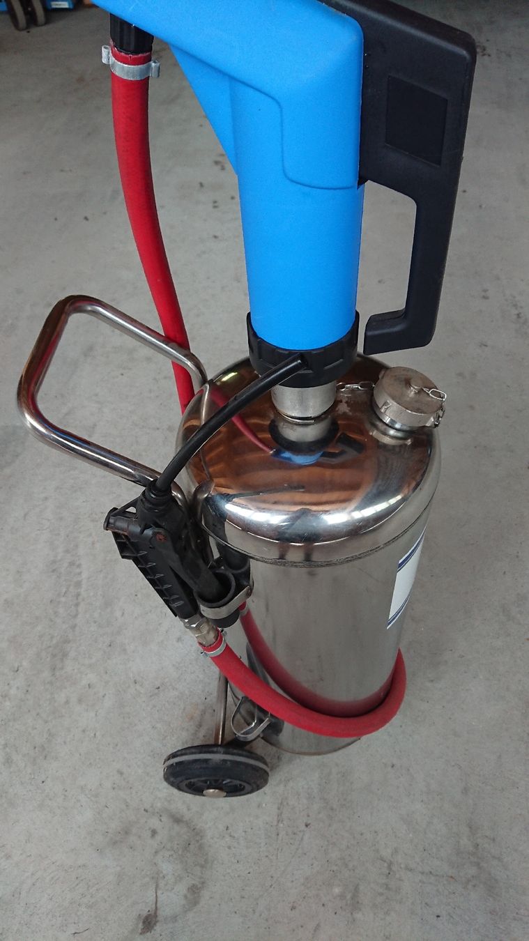 Accessori per altri veicoli: Adblue Tankstelle – Usato da Grindelwald venduto da griwakauf 1