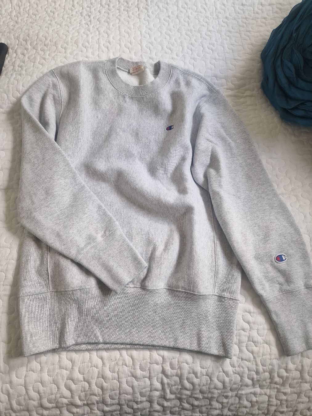 Pullover & Sweatshirts: Champion Reverse Weave Pullover, Grau, Gr. M - Top Zustand! – Gebraucht aus Wald ZH von Cjp 1