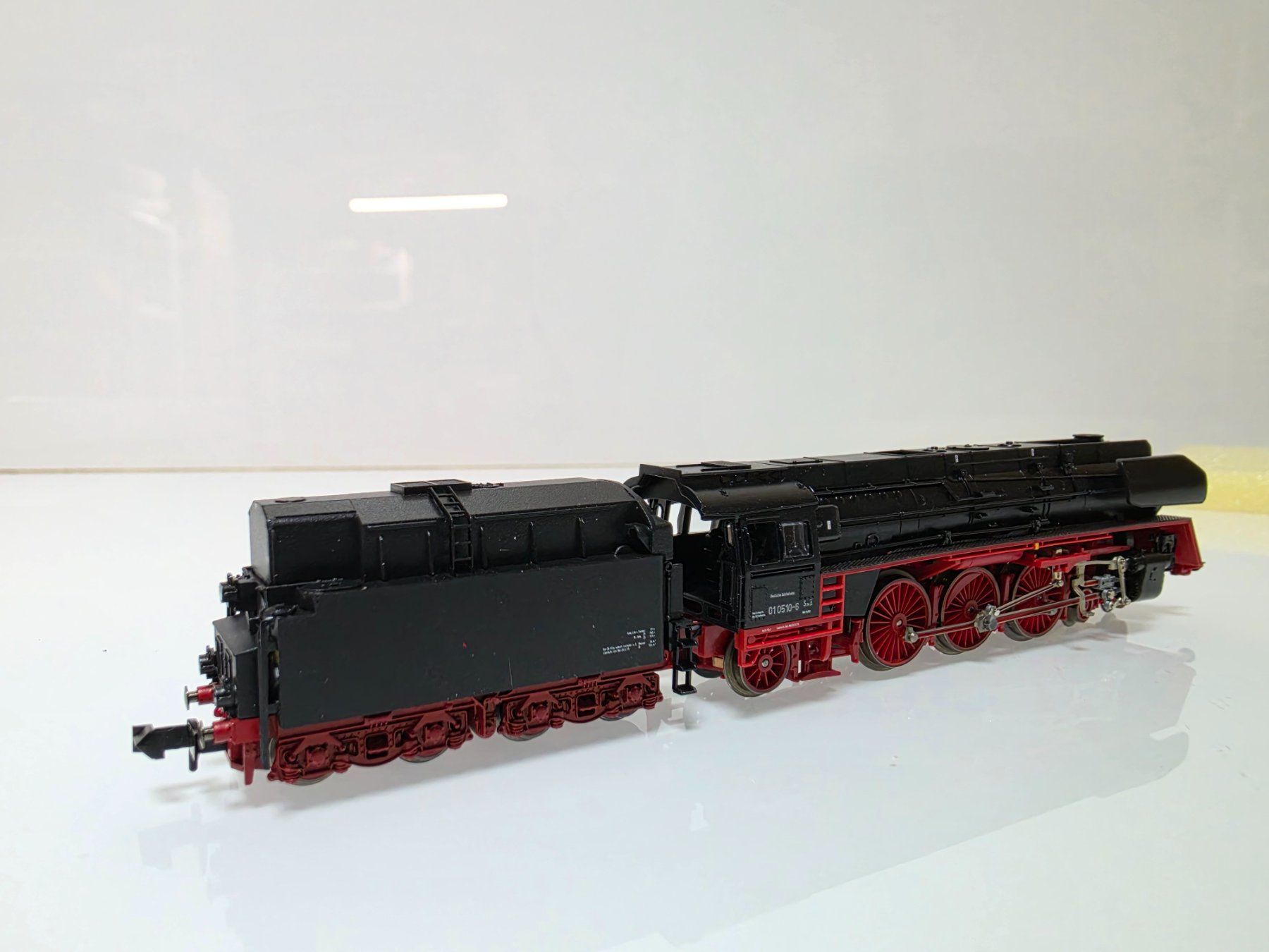 Trix Modellini di ferrovie: Minitrix DB Damplflok BR01 12705 Spur N – Nuovo e nell'imballaggio originale da Neuenhof venduto da ludovicco 1