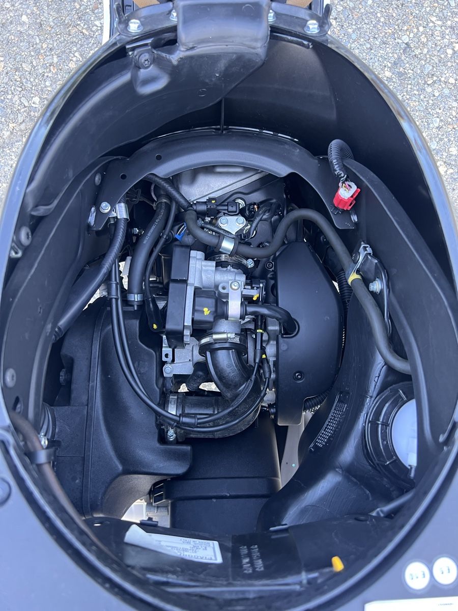 Vespa Scooter: Piaggio Vespa Primavera 125 2021 – Usato da Chur venduto da GiiGii21 7