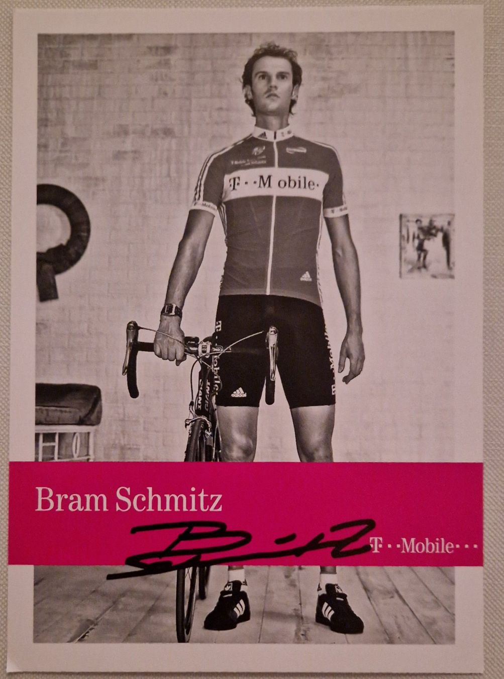 Autografi: Bram Schmitz original signierte Autogrammkarte – Usato da Menziken venduto da Autogramme