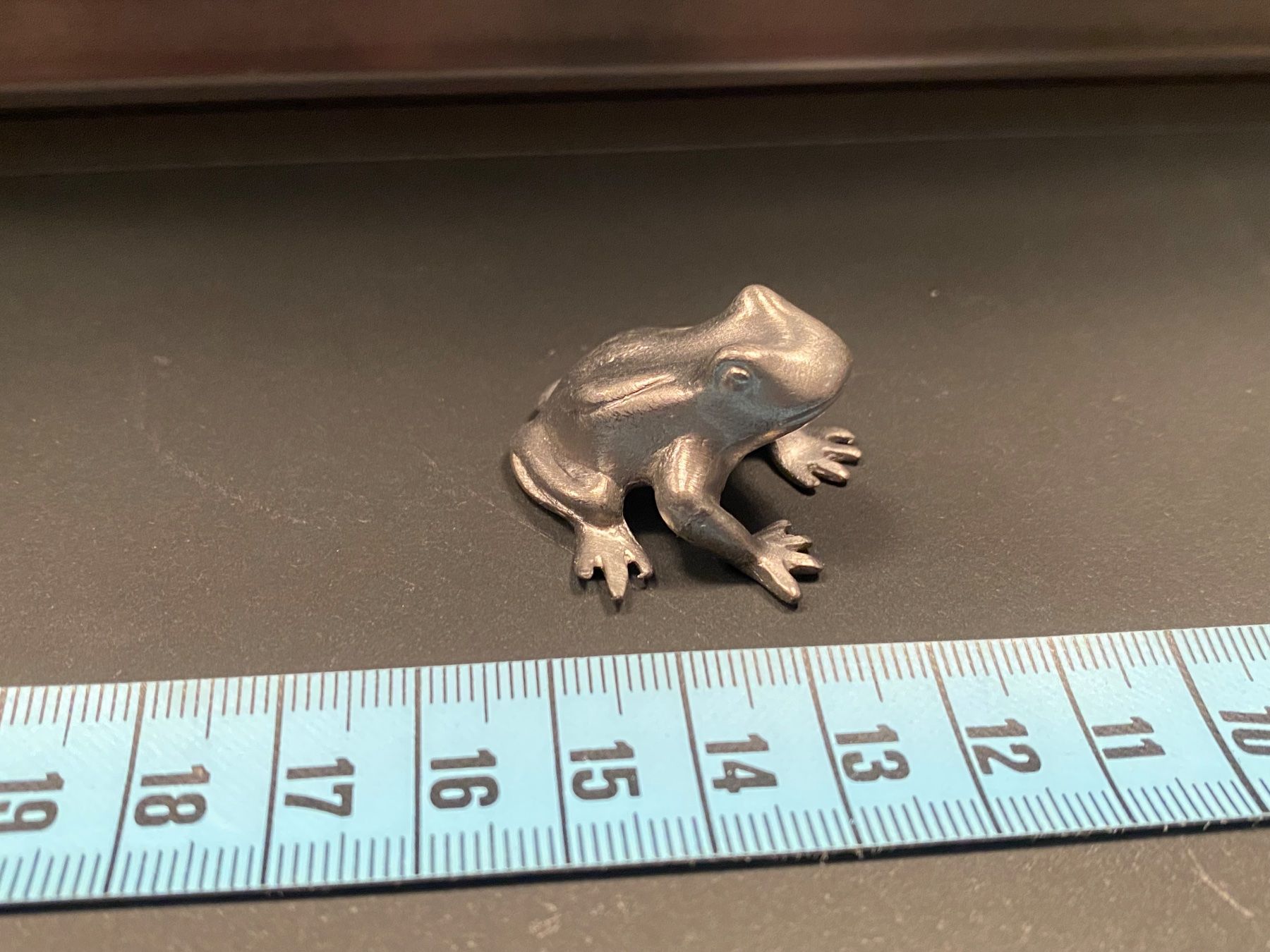 Tutte le decorazioni: Kleiner Zinnfrosch – Usato da Wetzikon ZH venduto da rradix1 1