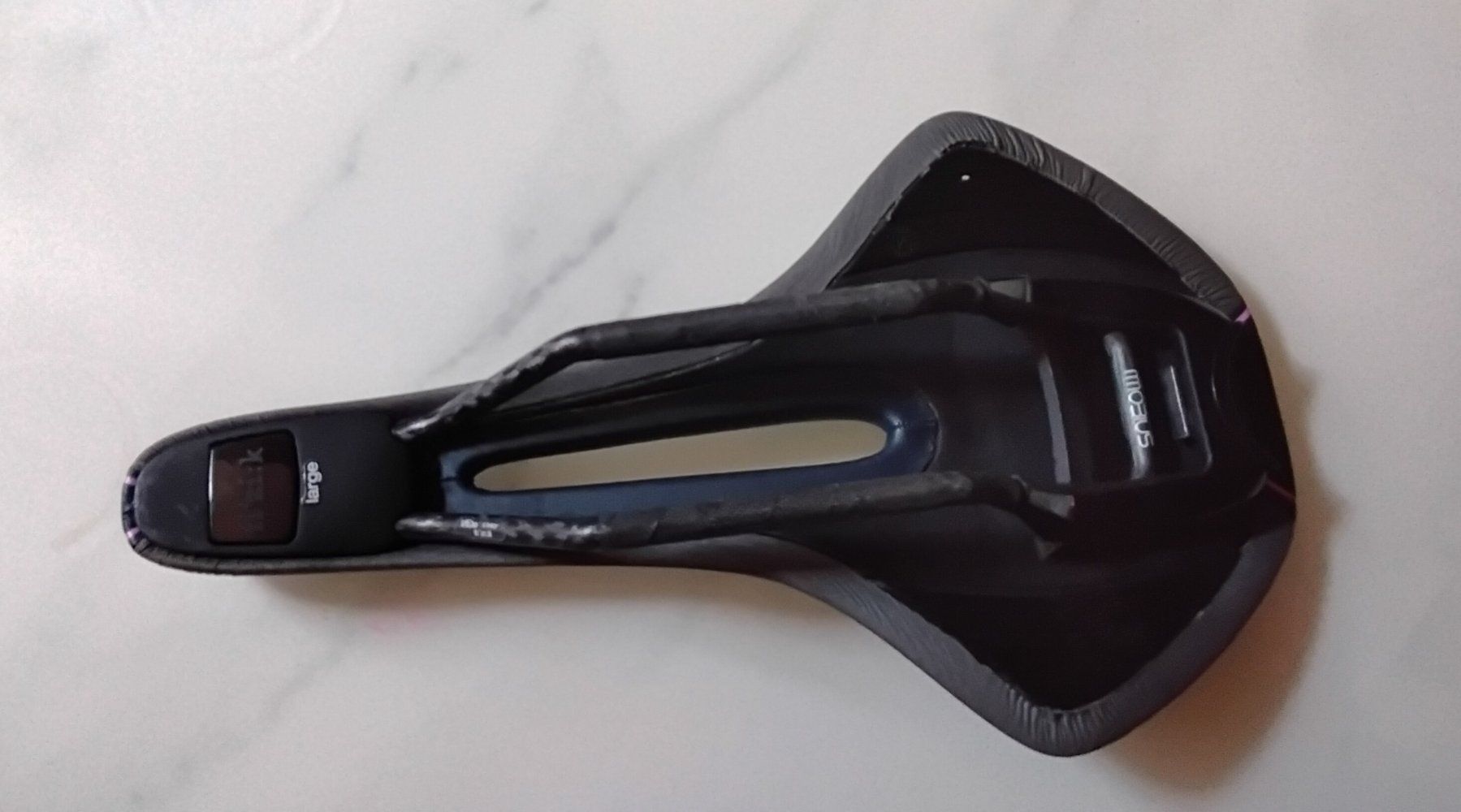 Fizik Ersatzteile: Fizik Luce Large Carbon Rails Sattel – Gebraucht aus Lohn-Ammannsegg von analogis 3