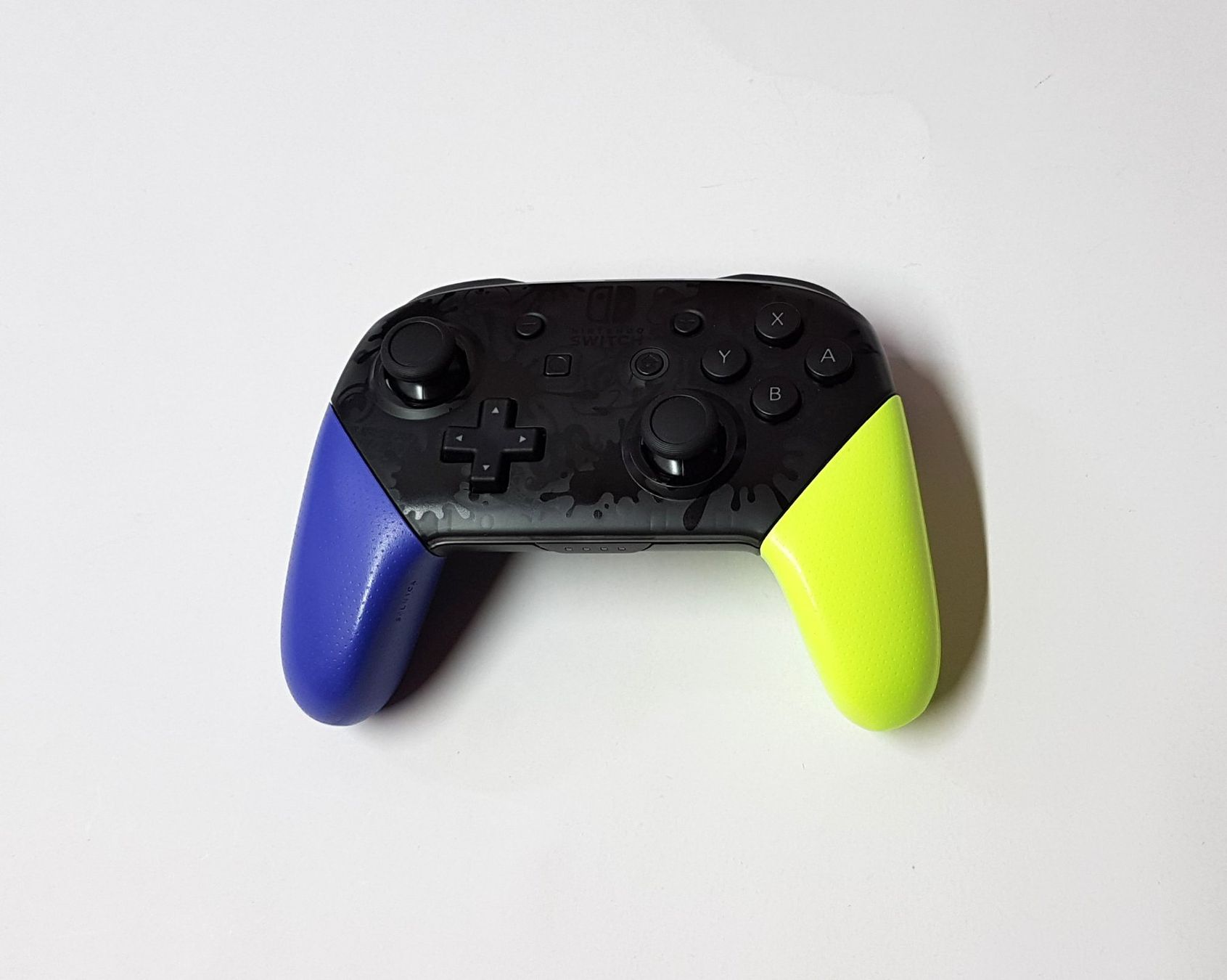 Nintendo Controller: Pro Controller Original Nintendo Switch – Gebraucht aus Schüpfheim von  2