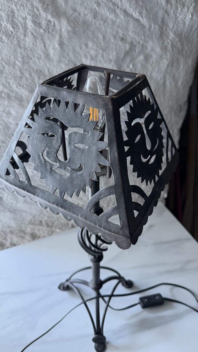Lampen: Lampe de table fer forgé motif soleil  – Gebraucht aus Collonges von 2D_Collector 1